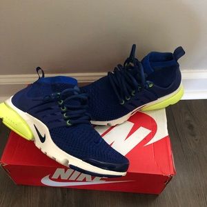 W AIR PRESTO FLYNIT ULTRA Nike’s